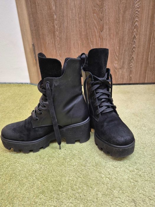 Дамски зимни боти от естествена кожа