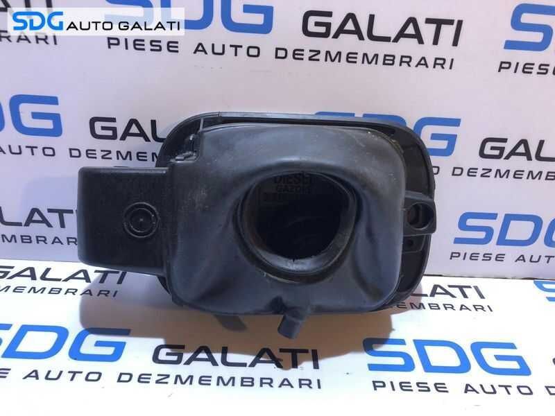 Usa Usita Capac cu Buson Rezervor VW Golf 5 Break Variant Combi 2004 -2008 Culoare LA7W