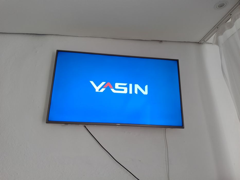 Продам телевизор