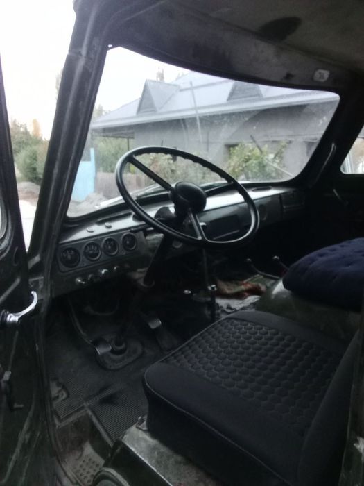 Uaz 3962 . Srochna sotladi 3000$ kami bor