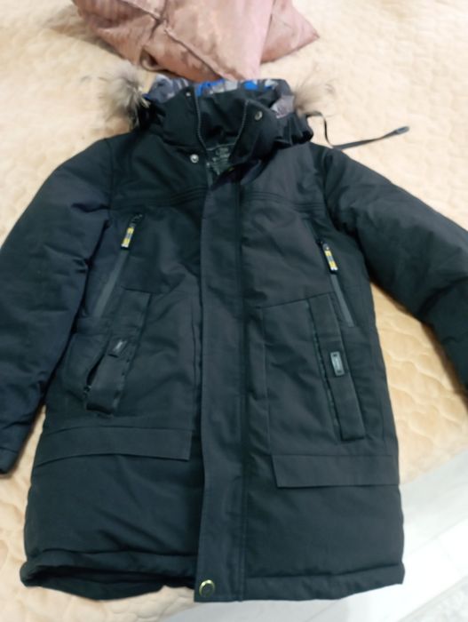 Қыстық куртка сатылады бағасы 3000 тг