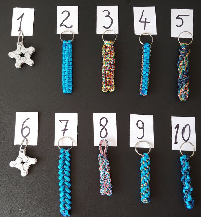 Brelocuri handmade metalice și paracord - 35 lei bucata