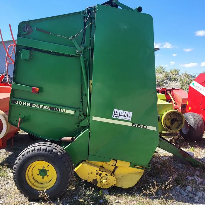 Пресс подборщик JOHN Deere 550