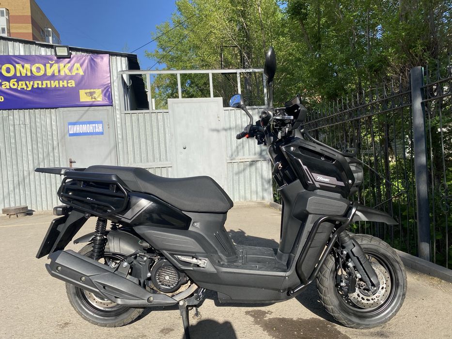 Скутер Vilimi Tank 150