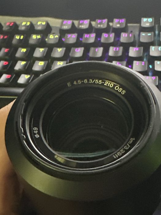 Obiectiv Sony 55-210mm, f4.5-6.3 OSS, E-mount