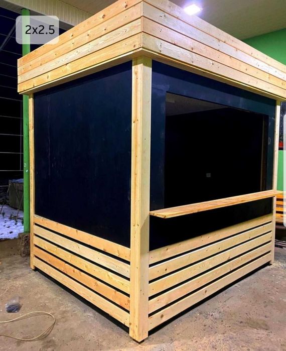 Oyoqlarini yoygan etuk ayolning porno videosi