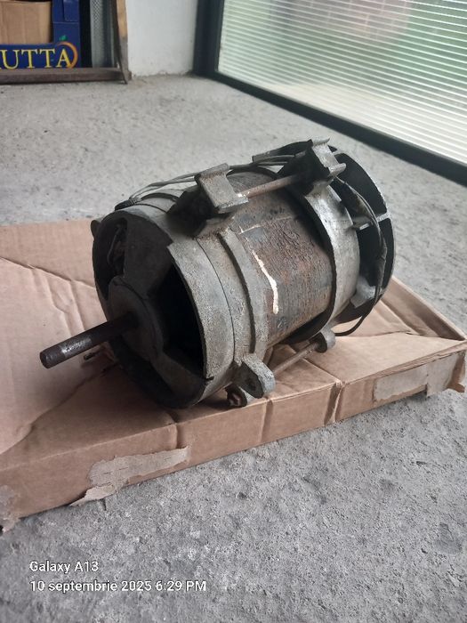 Motor masina de spalat,model vechi.
