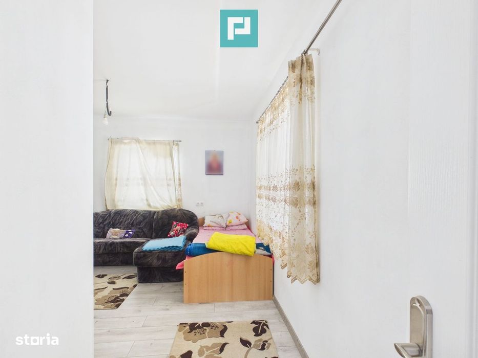 Casă 225 mp cu teren 1.482 mp în Leș