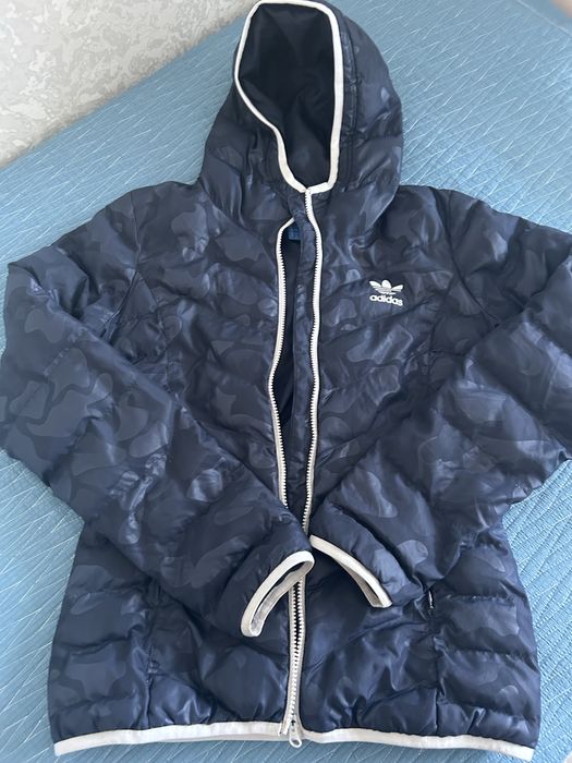 Продам одежда димесезонная