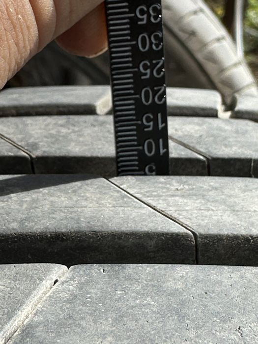 Продавам четери броя гуми fierstone