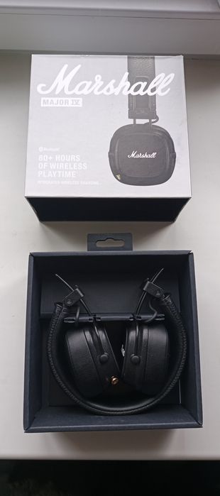 Продам наушники Marshall major 4