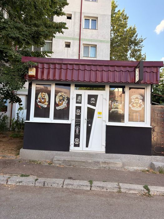 Vand (24000€) sau inchiriez spatiu comercial complet amenajat pentru frizerie