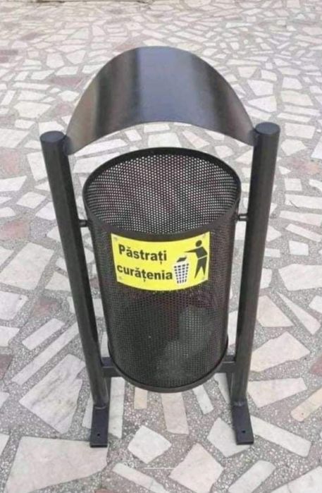 Mobilier urban băncuțe si coșuri de gunoi stateie autobuz