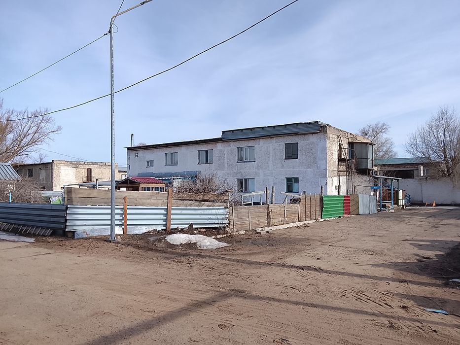 2 этаж үй сатылады