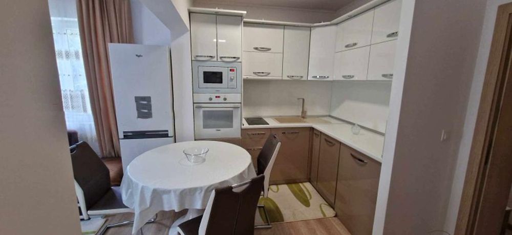 Дава се под наем Тристаен апартамент в София, Триъгълника - 80 кв.м за 750 € - Снимка #3