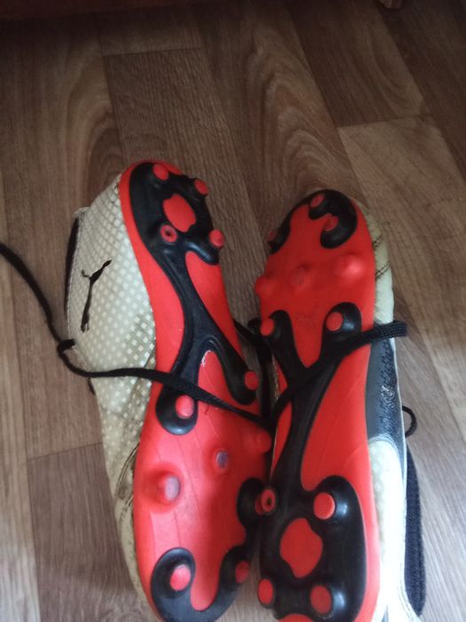 Продам бутсы PUMAONE