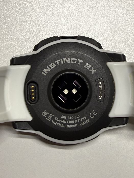 Спортивные часы Garmin Instinct 2X Solar