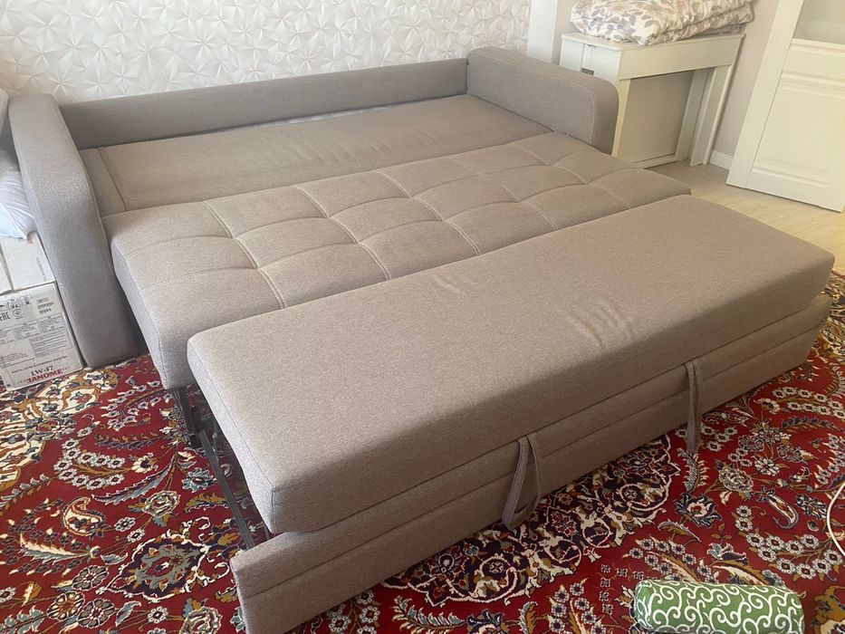 Продам диван срочно