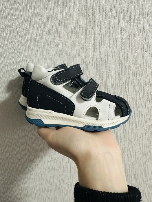 Продам ортопедические сандали