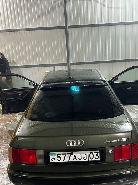 Ауди б4 90 торг не большой