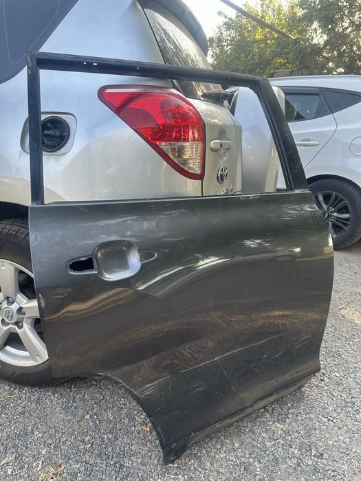Дверь задняя правая Toyota Highlander