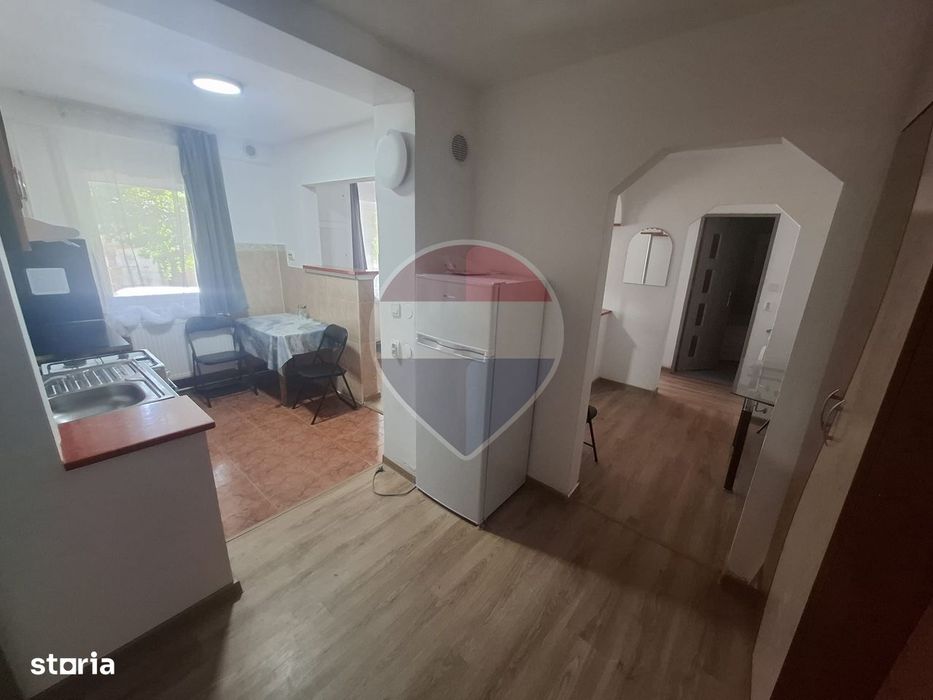 Apartament cu 3 camere de închiriat — fotografia 3