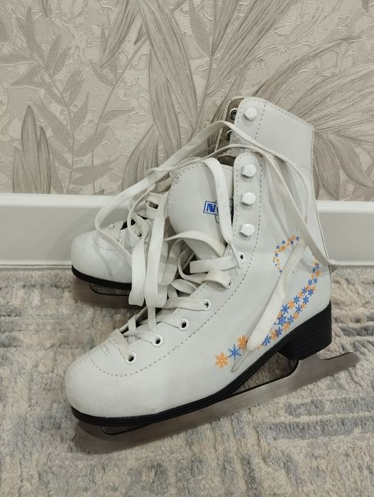 Продам детские  коньки