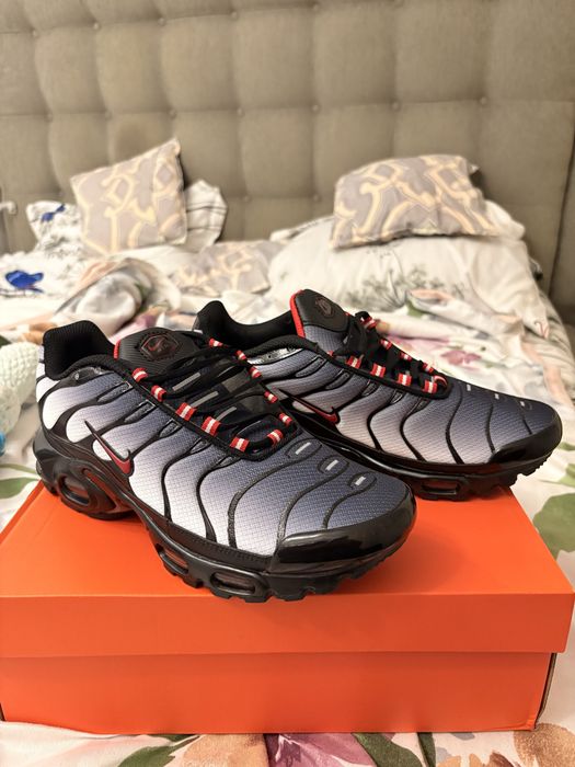 Adidasi Nike Air max plus
