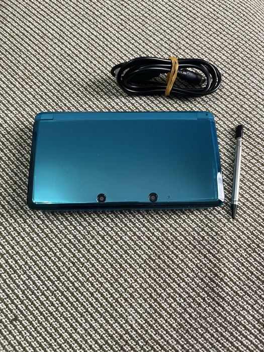 3DS modat cu card de 64 GB