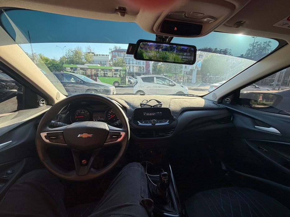 Chevrolet ONIX 2023