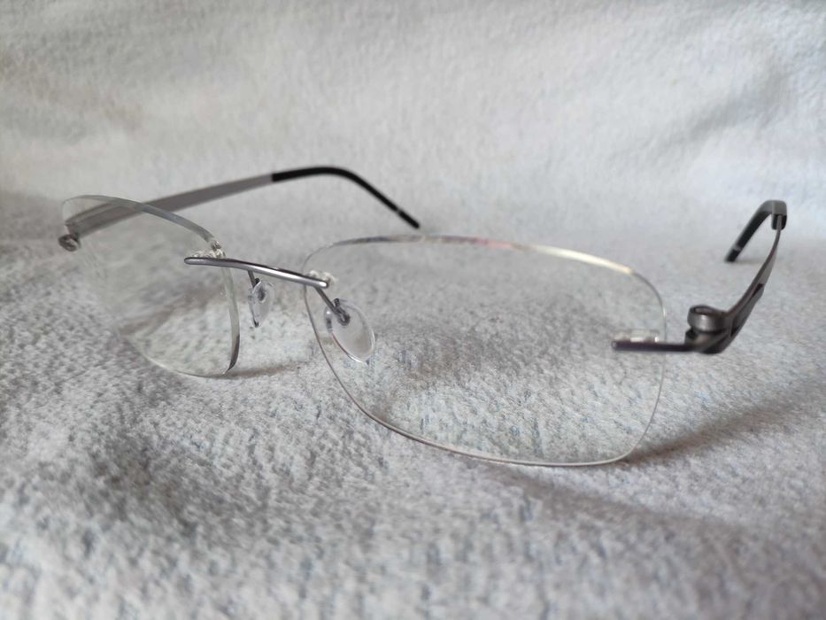 Ochelari ESSILOR degresivi, pentru vedere