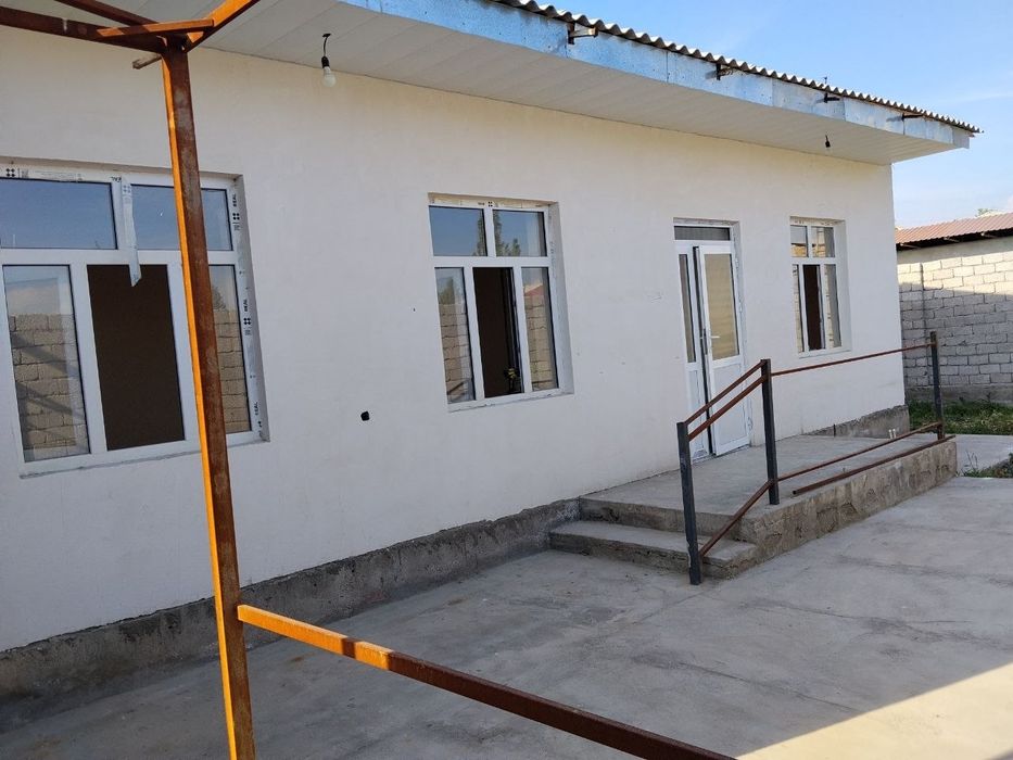 Uy sotiladi hovli
