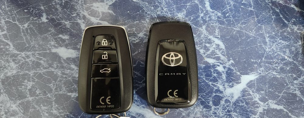 Ключи Toyota Camry 70,75