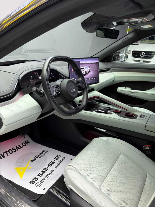 Продается Zeekr 001 you