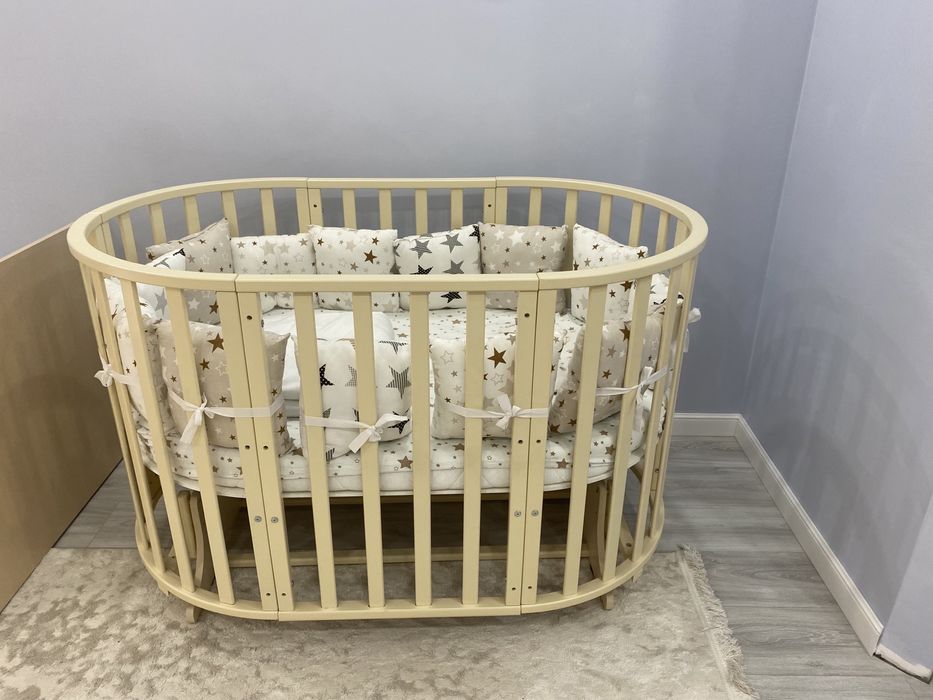 Продам корвать детский