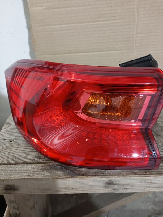 Фары задние Хавал М6