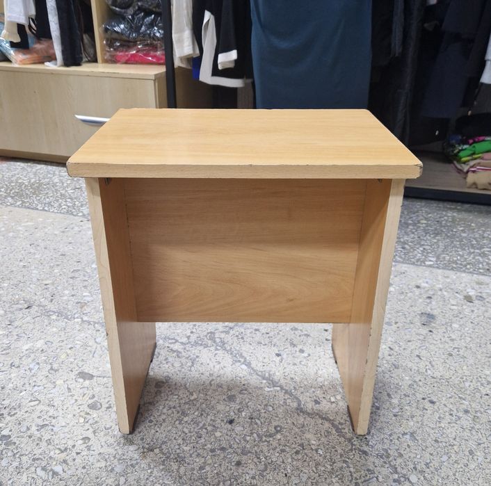 Табуретка-стул из ламината