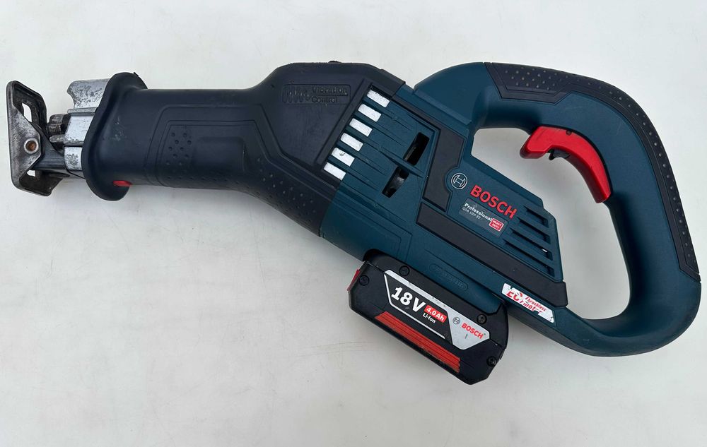 BOSCH GSA 18V-32 - Безчетков саблен трион с обороти 2x18V 4.0Ah