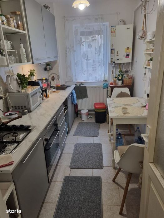 Apartament 2 camere decomandat,Deva-piața centrală
