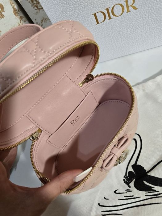 Дамска чанта Christian Dior Dioramour Mini Vanity Case
