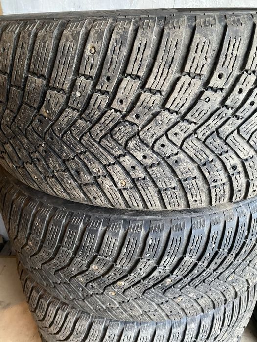 Зимняя резина Continental 275/50/R21