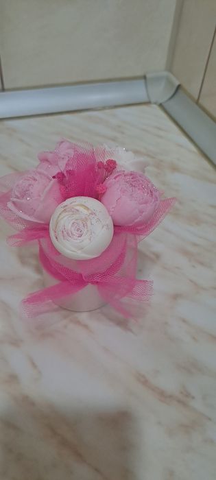 Цветя от сапунена основа