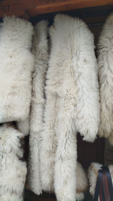 Confecționăm Cojoace. Sariche .Bitusi .Bunde Ciobănești