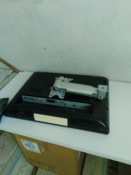 Vând televizor 12 volti