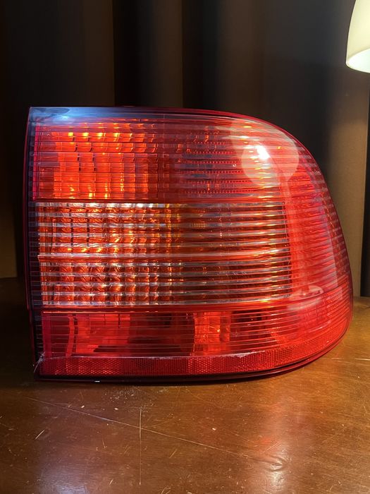 Фара Porsche Cayenne 944