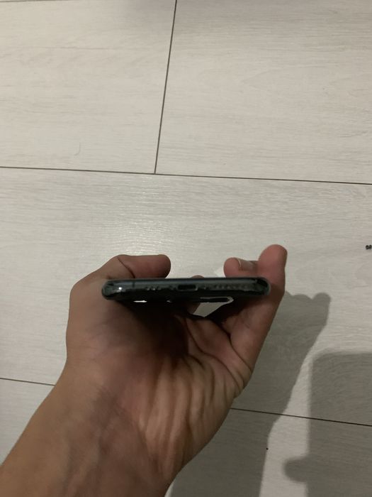 Продается iphone 11 pro в хорошем состоянии