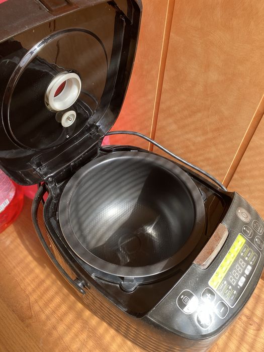 Продам мультиварку Тефаль