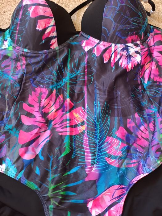 Costum baie dama nou XXL