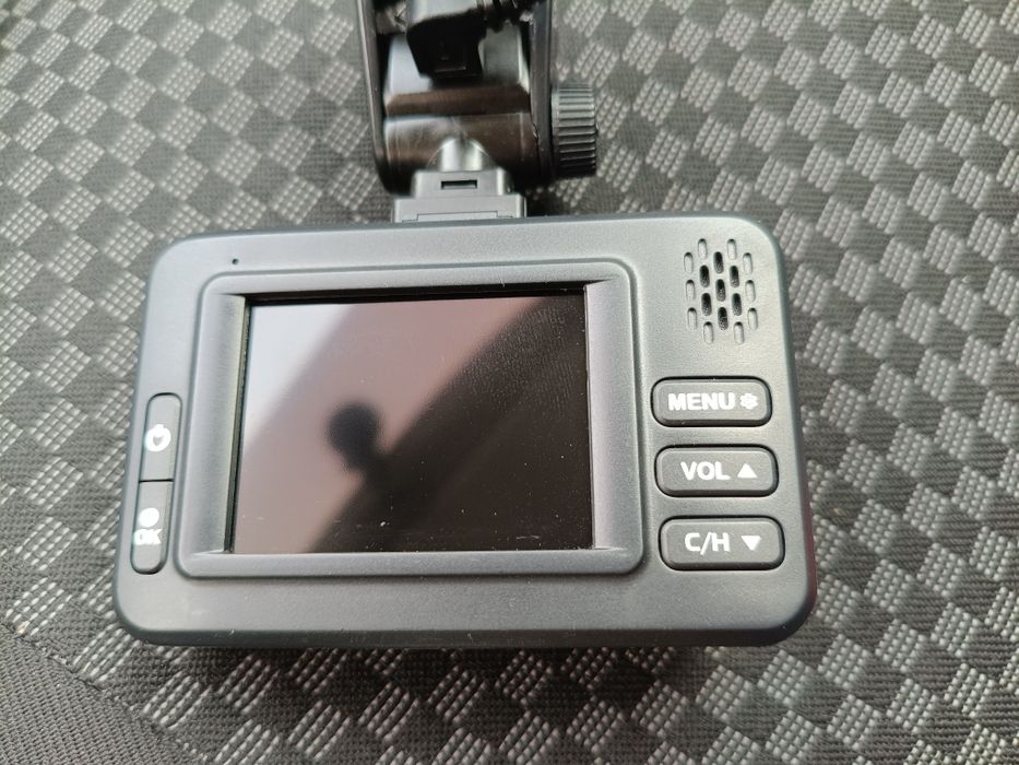 Видеорегистратор  Incar SDR-40
Tibet yepHbli