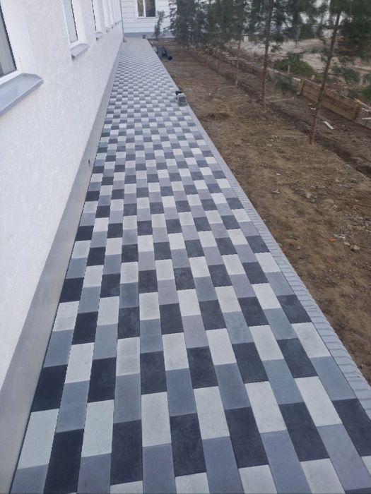 Bruschatka (High Tech)